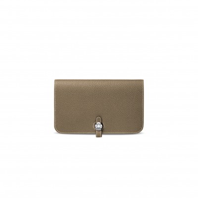 HERMÈS PASSPORT HOLDER H043070CK18 (20*12.5*3cm)